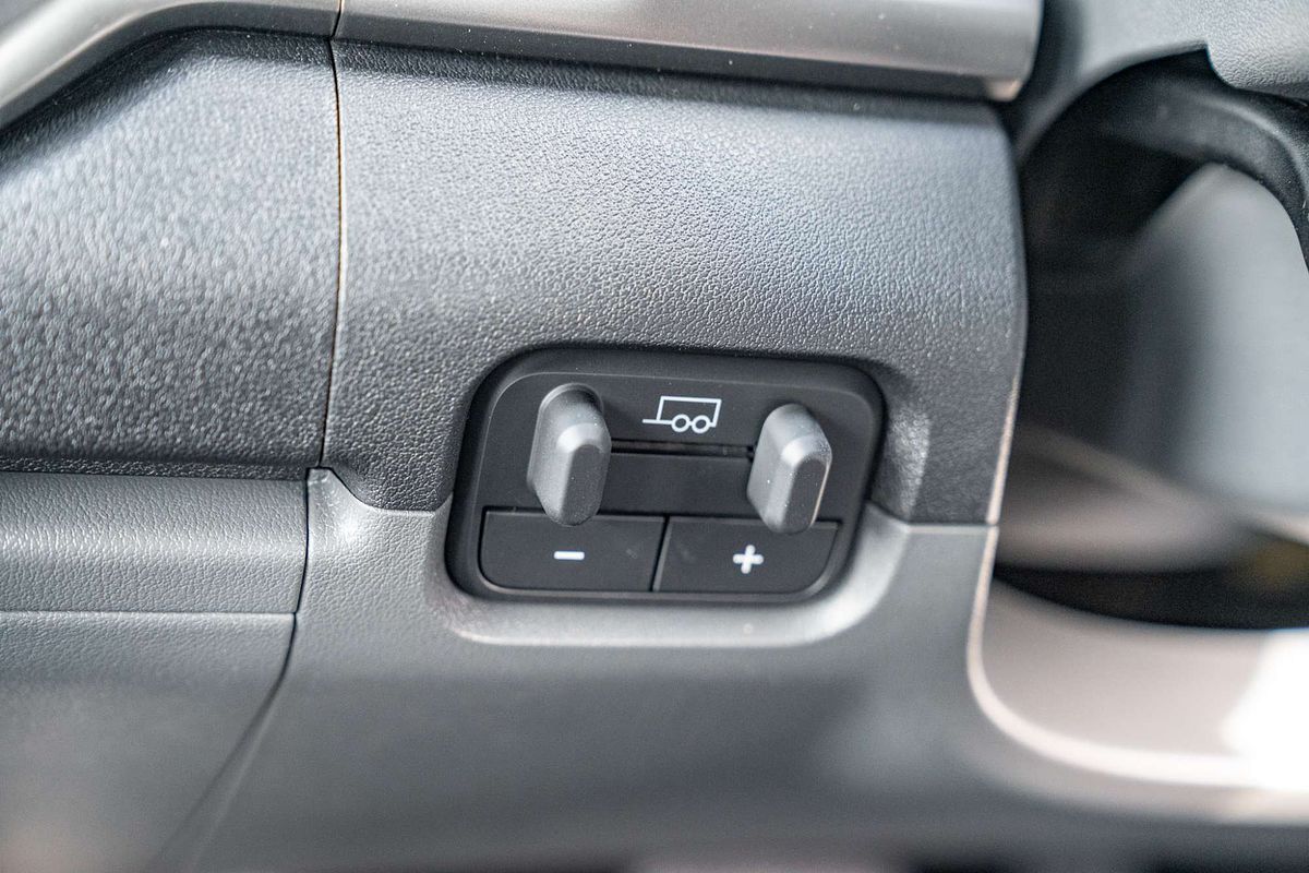 2025 Kia Tasman SX TK 4X4