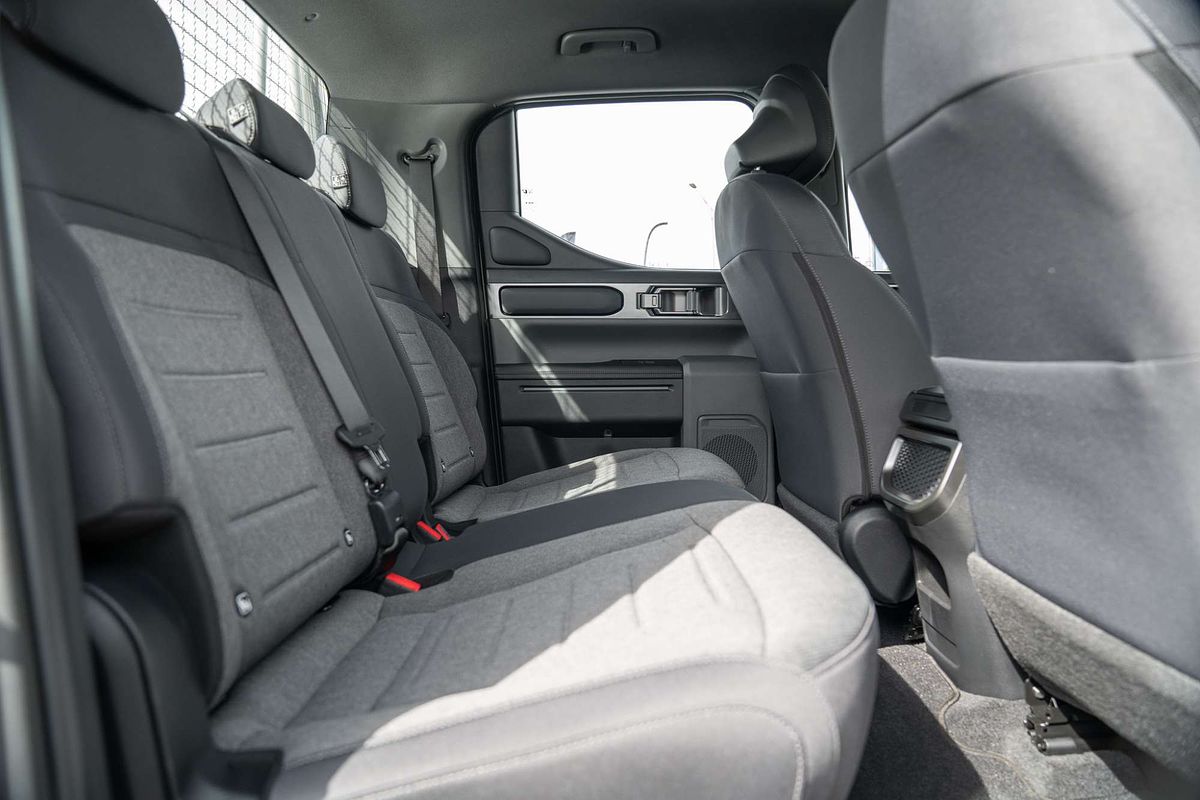 2025 Kia Tasman SX TK 4X4