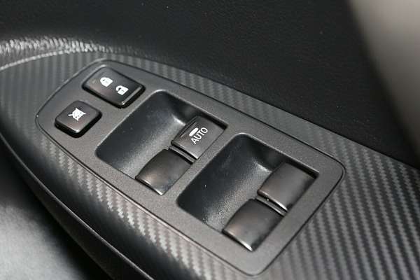 2024 Mitsubishi Eclipse Cross ES YB