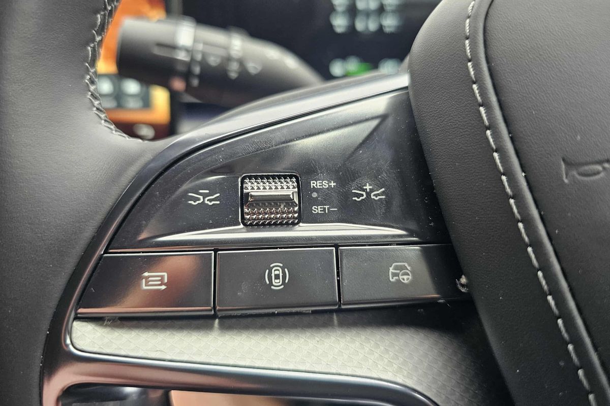 2025 BYD SEALION 7 Premium