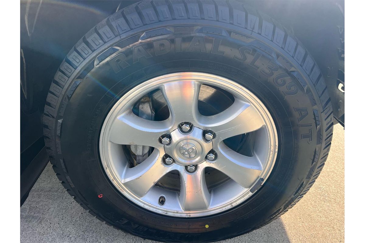2007 Toyota Landcruiser GXL GRJ120R 07 UPGRADE