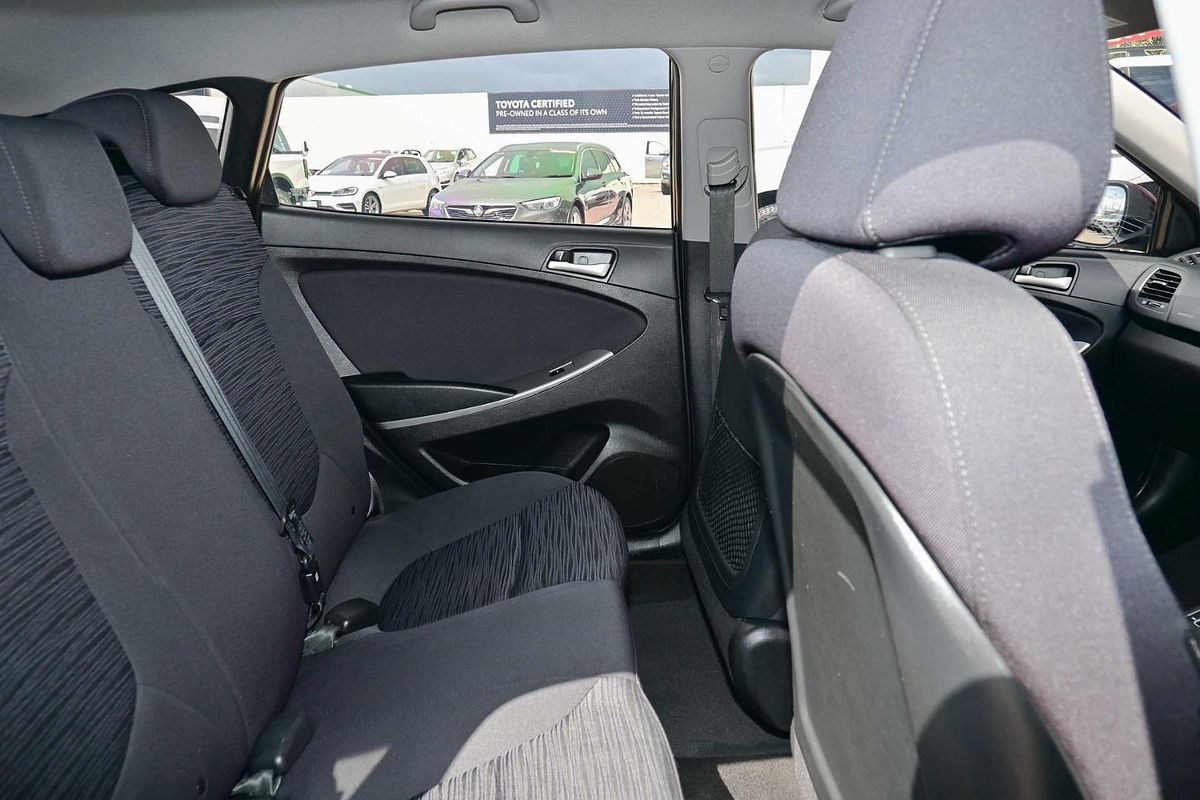 2017 Hyundai Accent Sport RB6