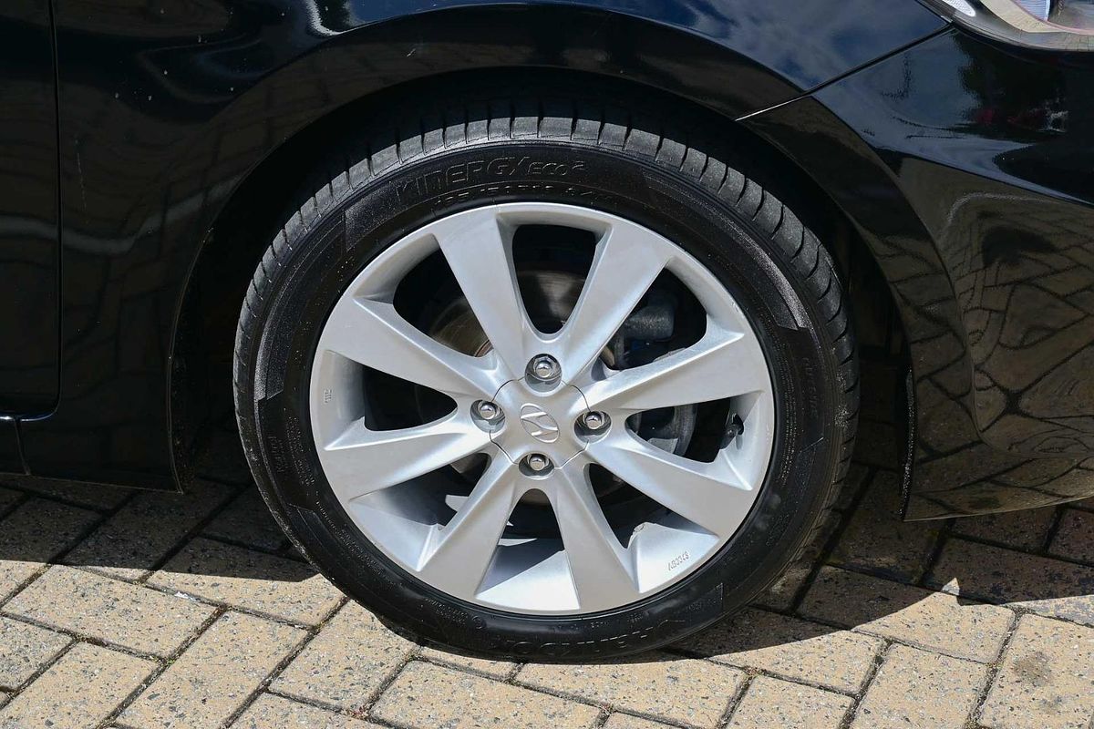 2017 Hyundai Accent Sport RB6