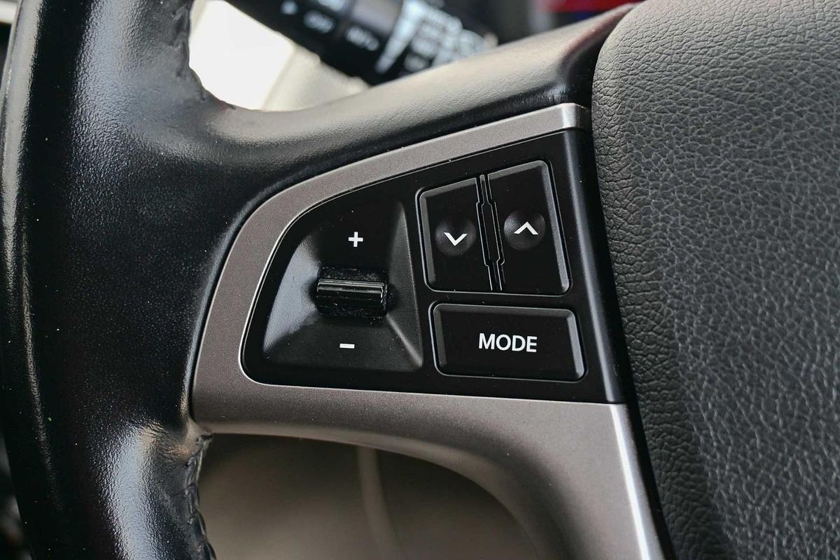 2017 Hyundai Accent Sport RB6