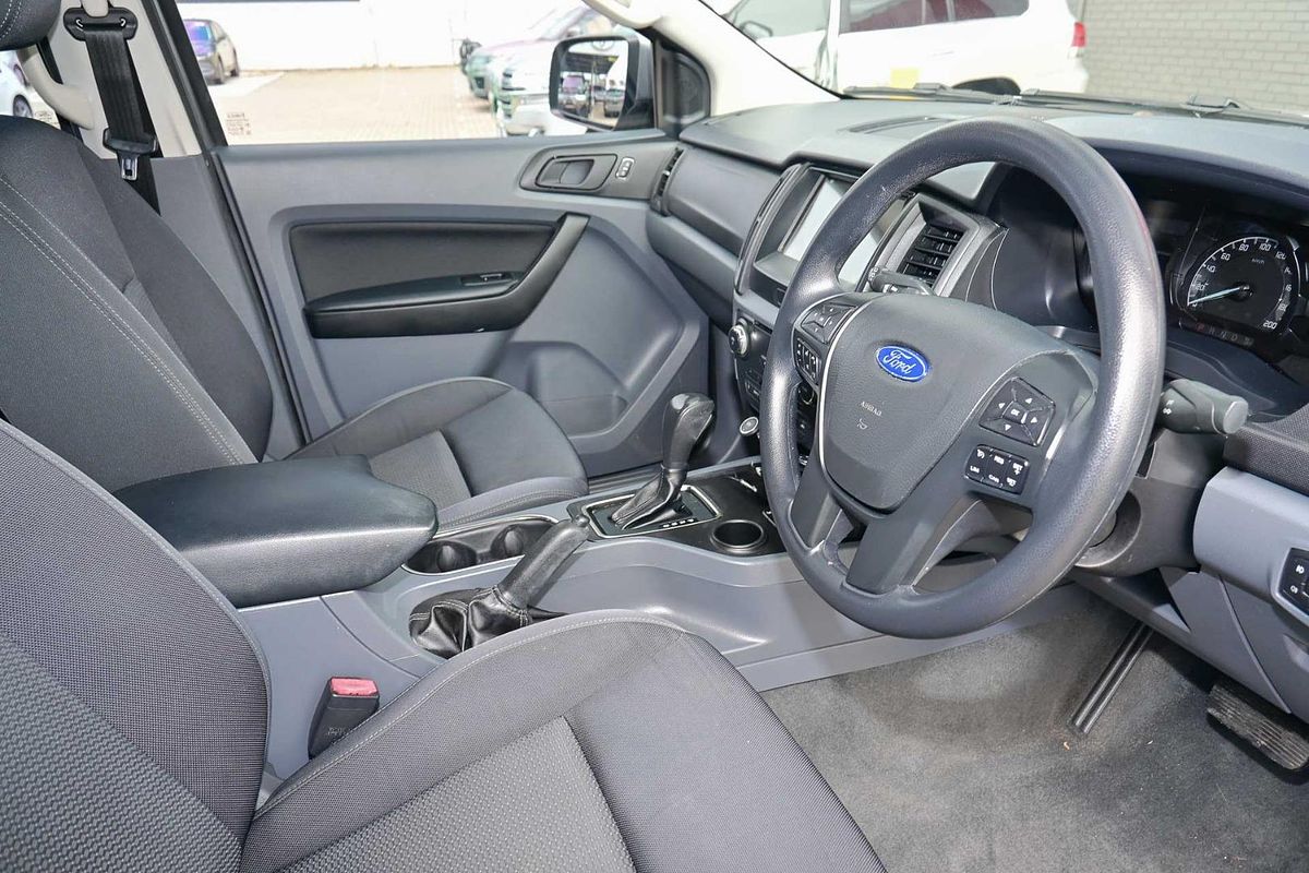 2017 Ford Everest Ambiente UA 3.2L