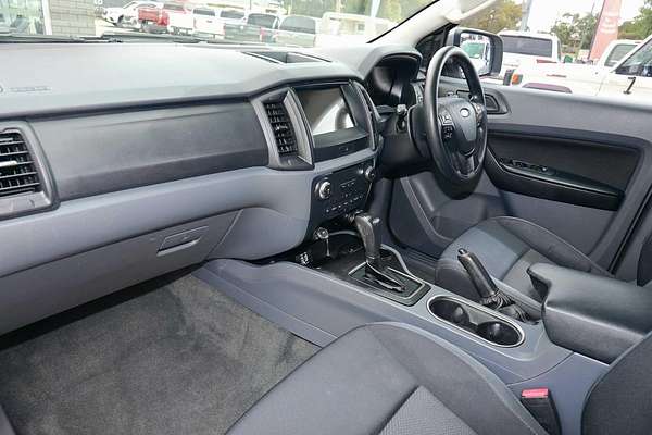 2017 Ford Everest Ambiente UA 3.2L
