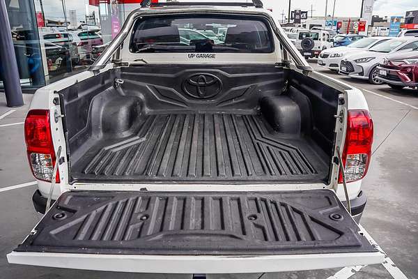 2020 Toyota Hilux SR5 GUN126R 4X4