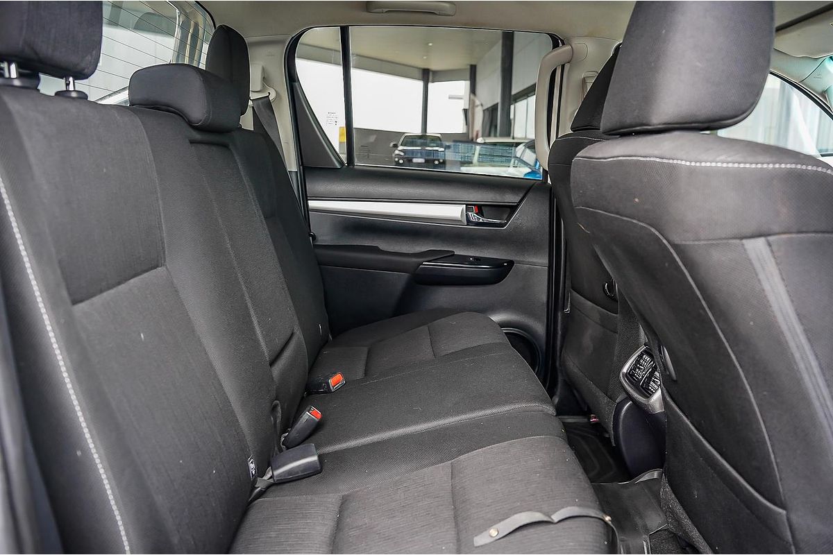 2020 Toyota Hilux SR5 GUN126R 4X4