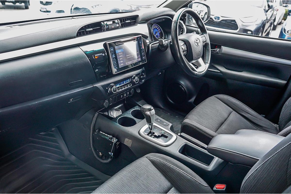 2020 Toyota Hilux SR5 GUN126R 4X4