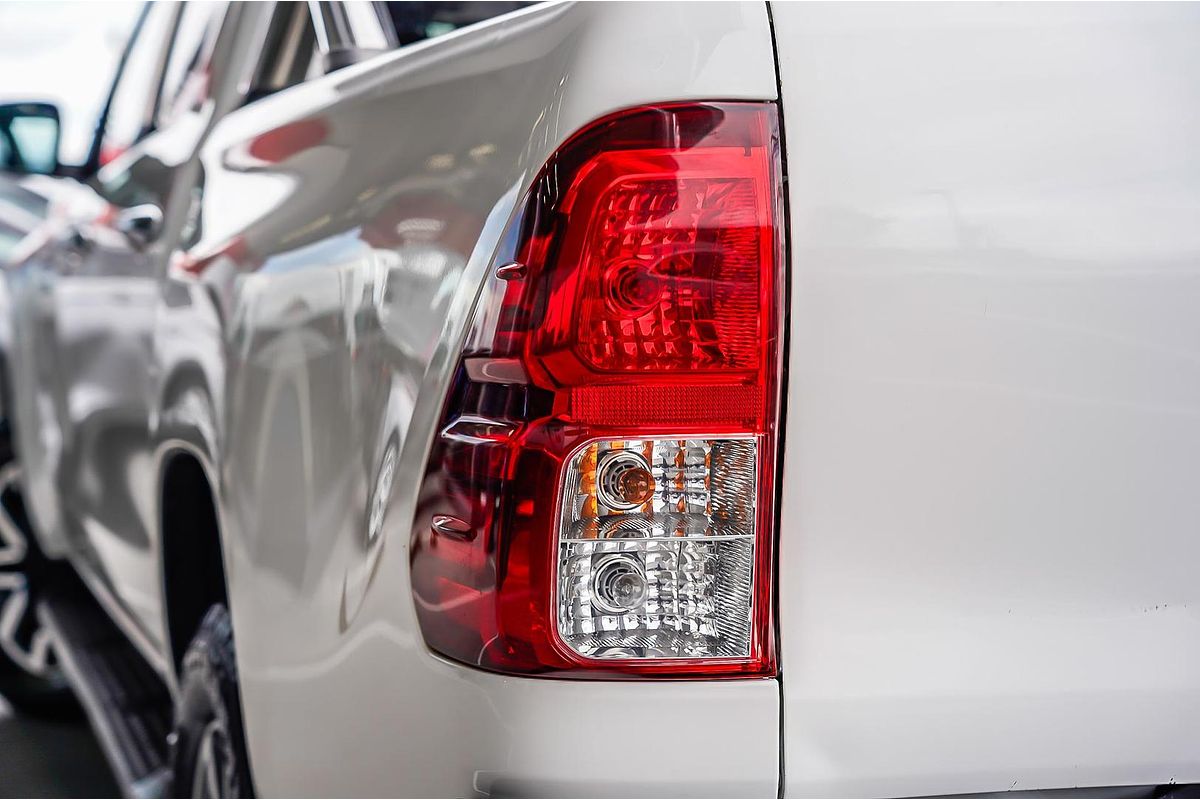 2020 Toyota Hilux SR5 GUN126R 4X4