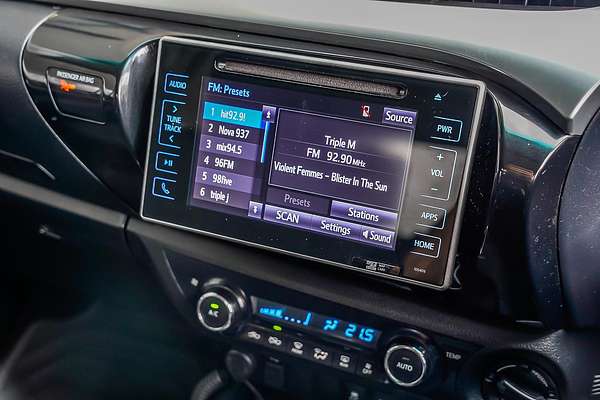 2020 Toyota Hilux SR5 GUN126R 4X4