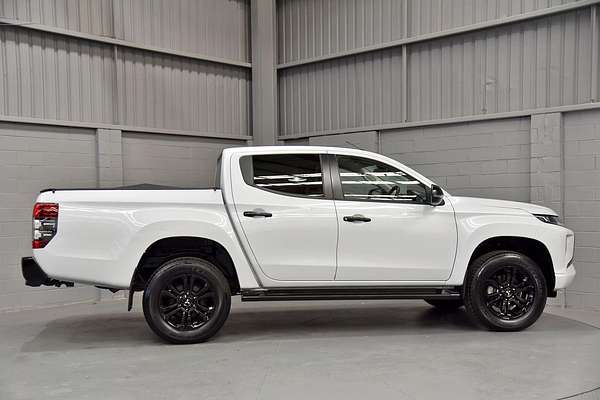 2022 Mitsubishi Triton GSR MR 4X4