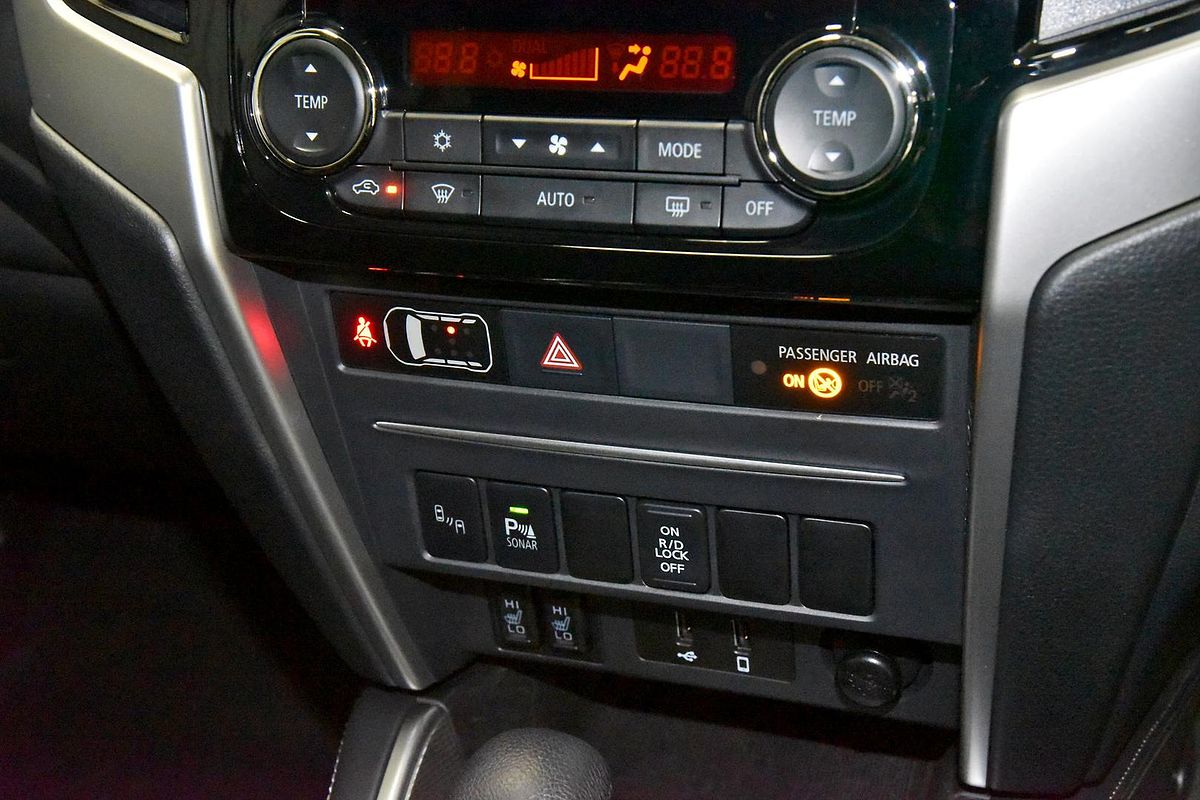 2022 Mitsubishi Triton GSR MR 4X4