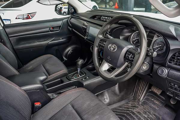 2021 Toyota Hilux SR GUN126R 4X4
