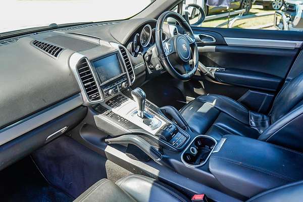 2010 Porsche Cayenne S Hybrid 92A