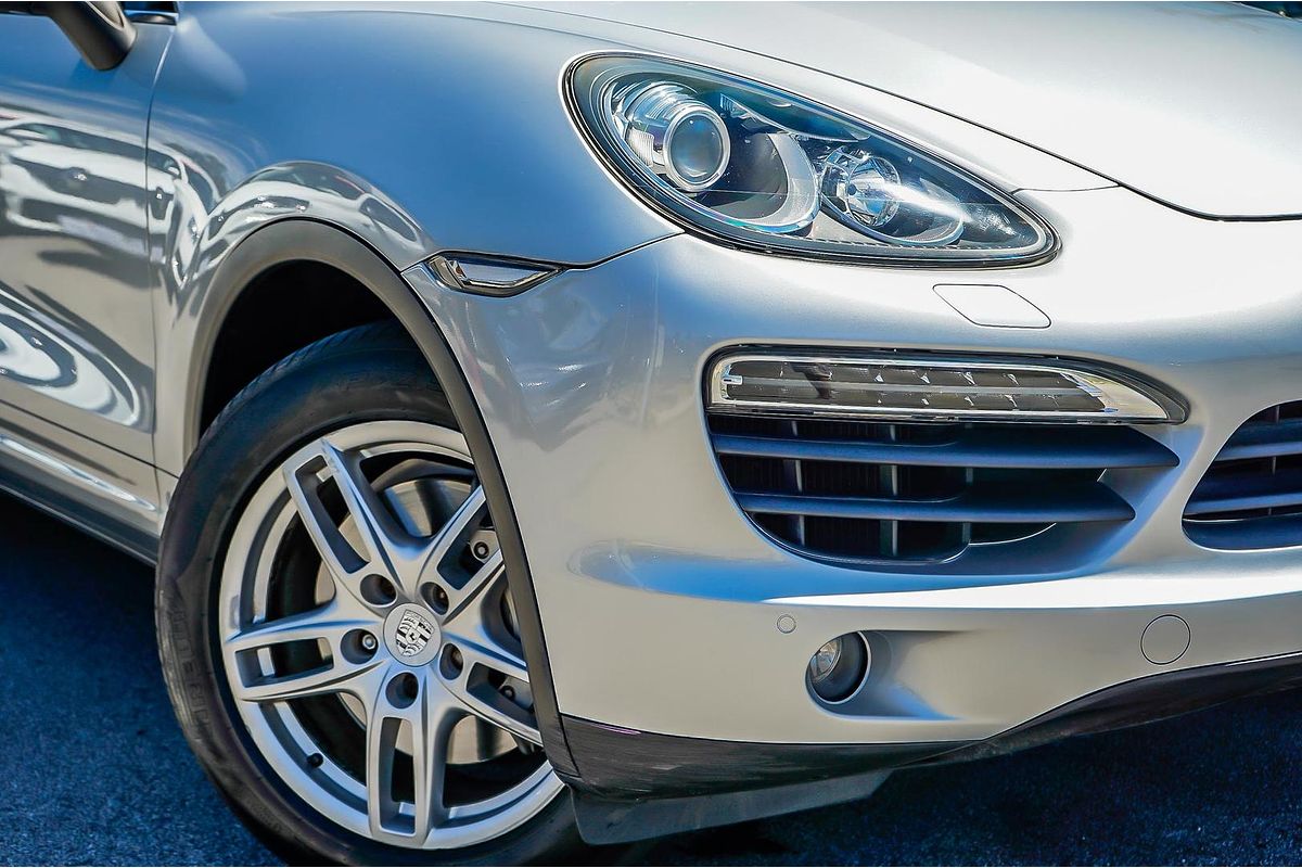 2010 Porsche Cayenne S Hybrid 92A