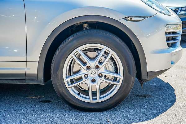 2010 Porsche Cayenne S Hybrid 92A