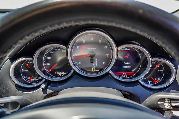 2010 Porsche Cayenne S Hybrid 92A