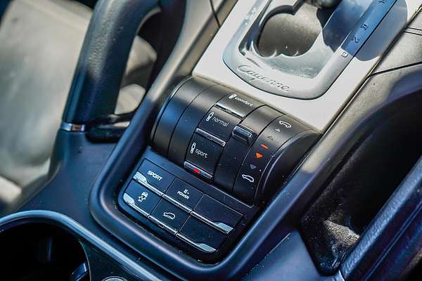 2010 Porsche Cayenne S Hybrid 92A