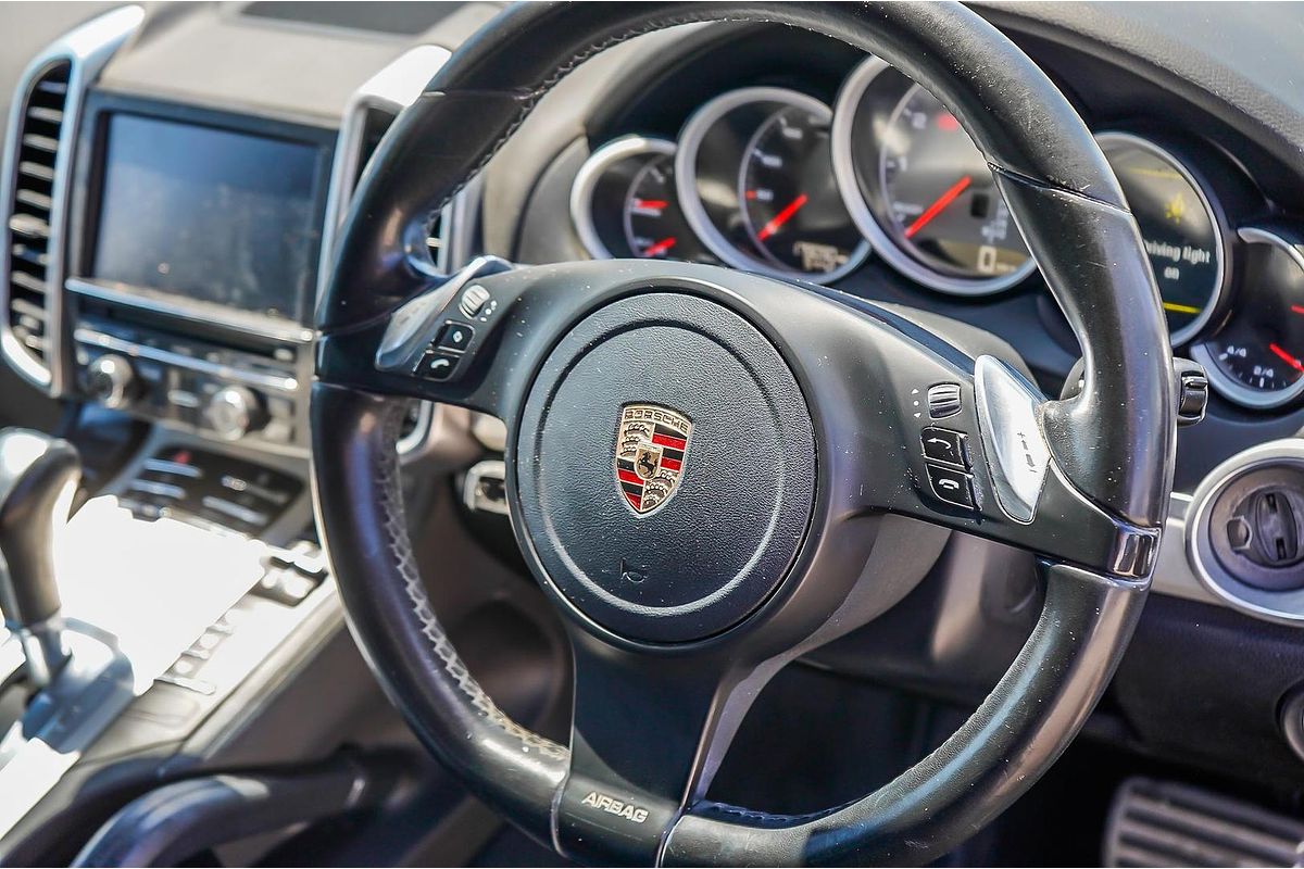 2010 Porsche Cayenne S Hybrid 92A