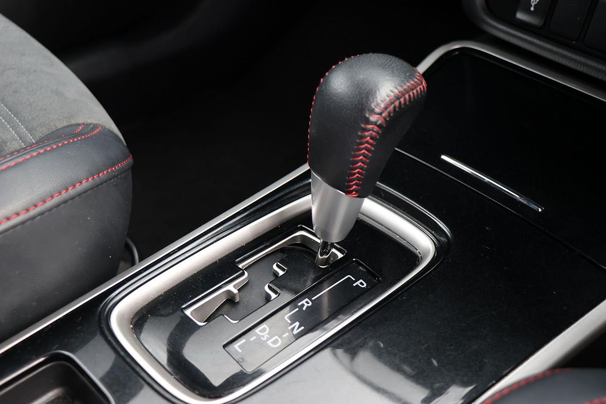 2020 Mitsubishi Outlander Black Edition ZL