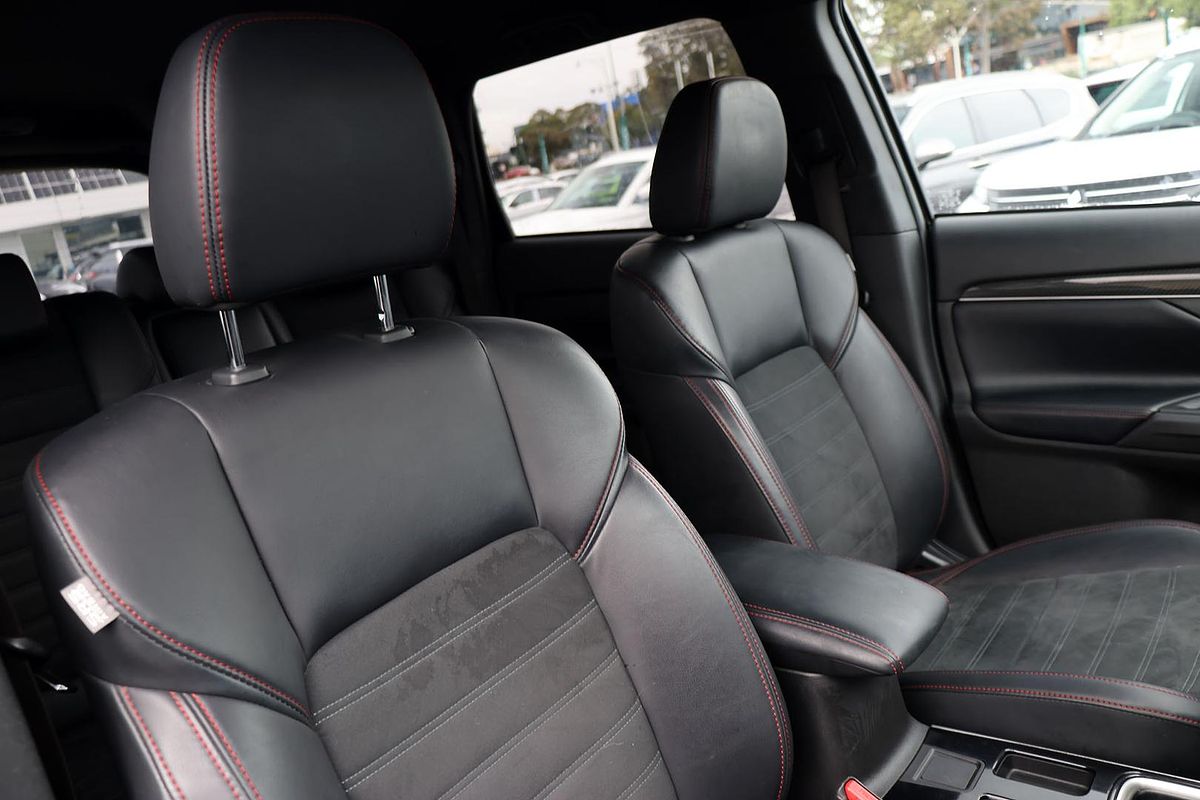 2020 Mitsubishi Outlander Black Edition ZL