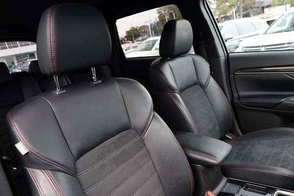 2020 Mitsubishi Outlander Black Edition ZL
