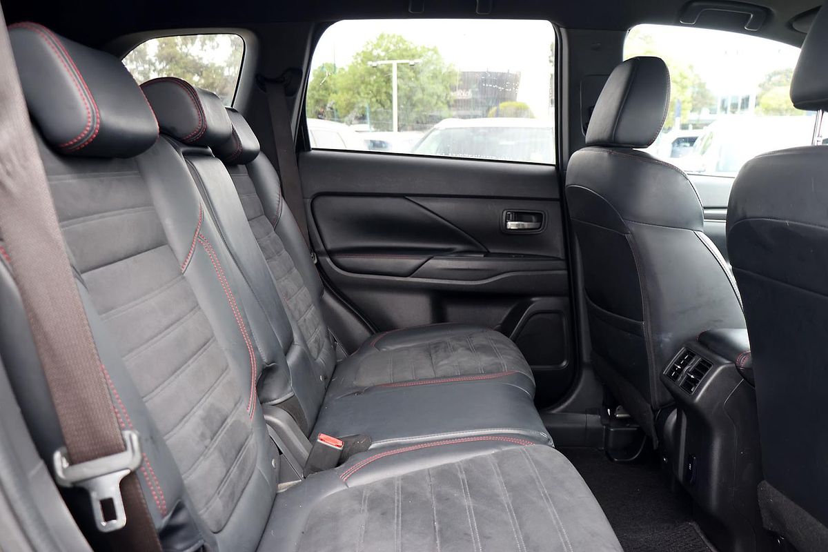 2020 Mitsubishi Outlander Black Edition ZL