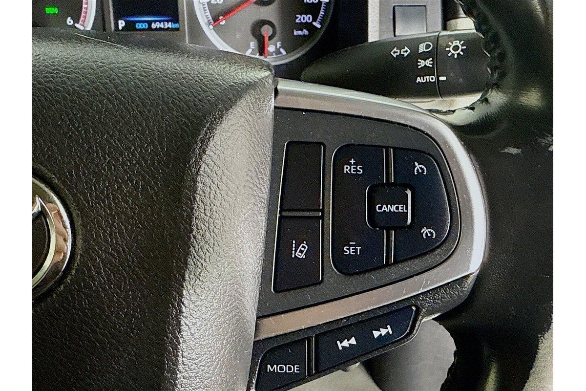 2019 Toyota Hiace GDH320R ELWB High Roof