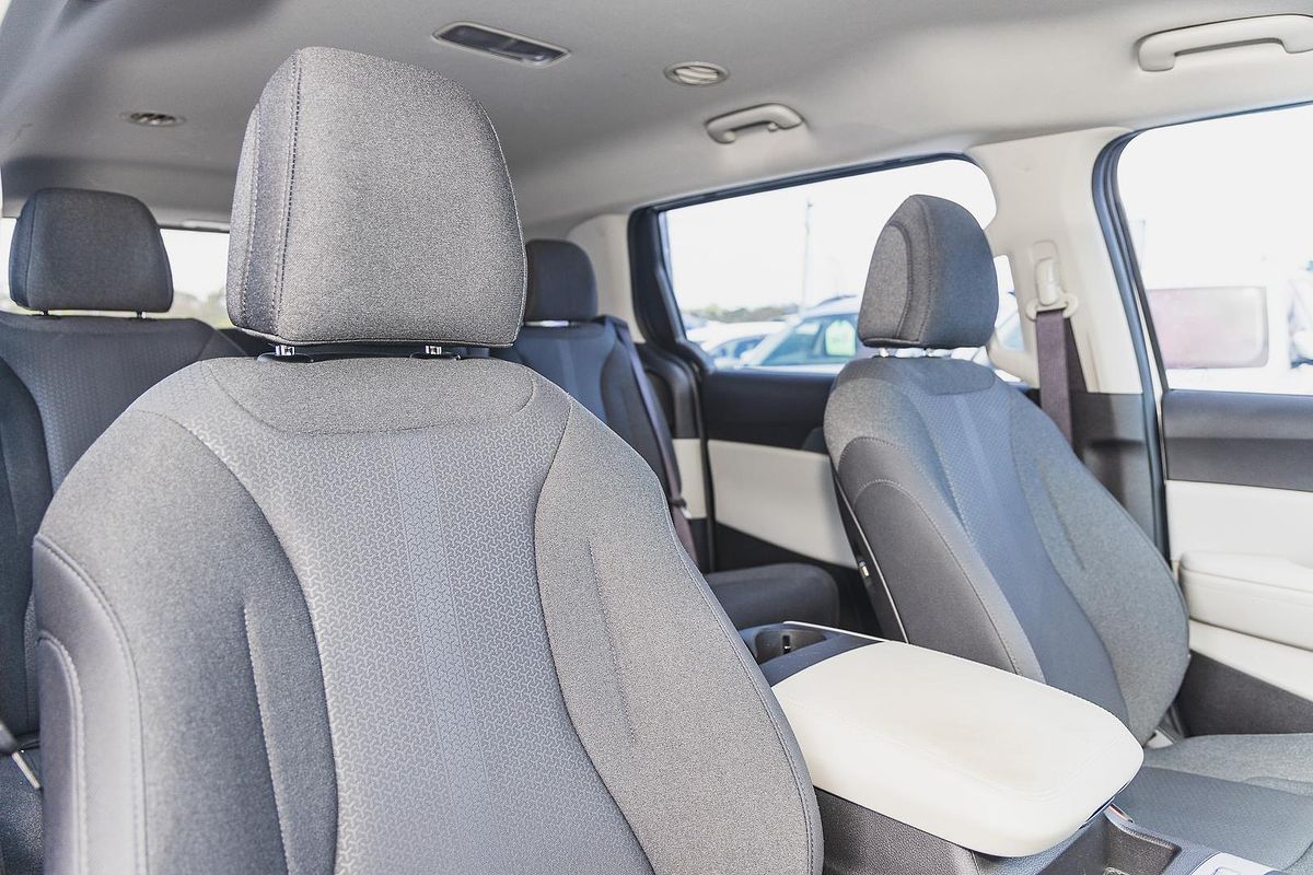 2022 Kia Carnival S KA4