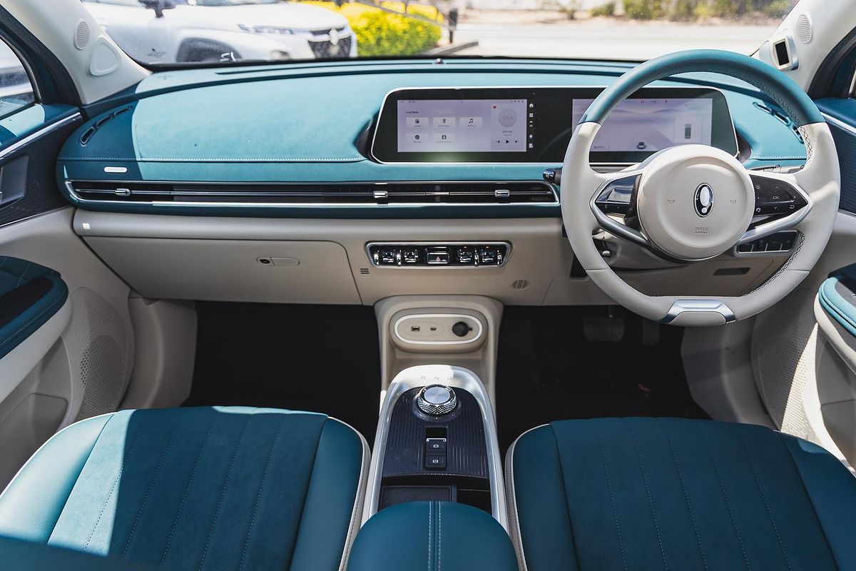 2025 GWM Ora Lux ES11