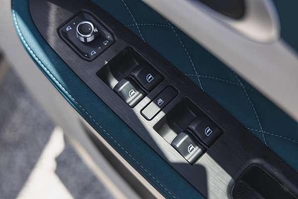 2025 GWM Ora Lux ES11