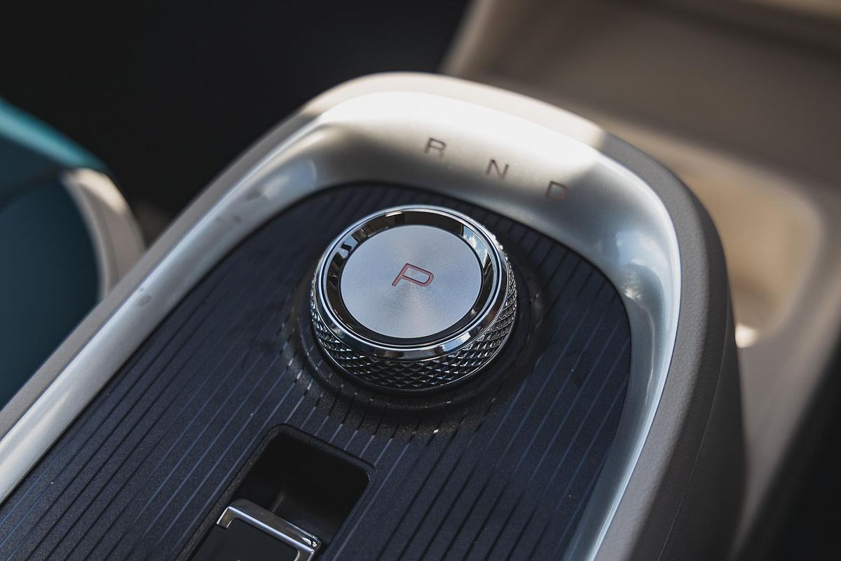 2025 GWM Ora Lux ES11