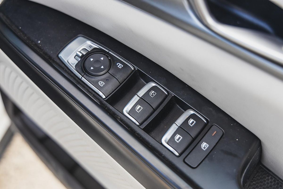 2022 Kia Carnival S KA4