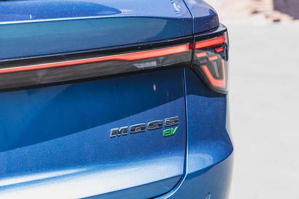 2025 MG MGS5 EV Essence 49 ZS3EM