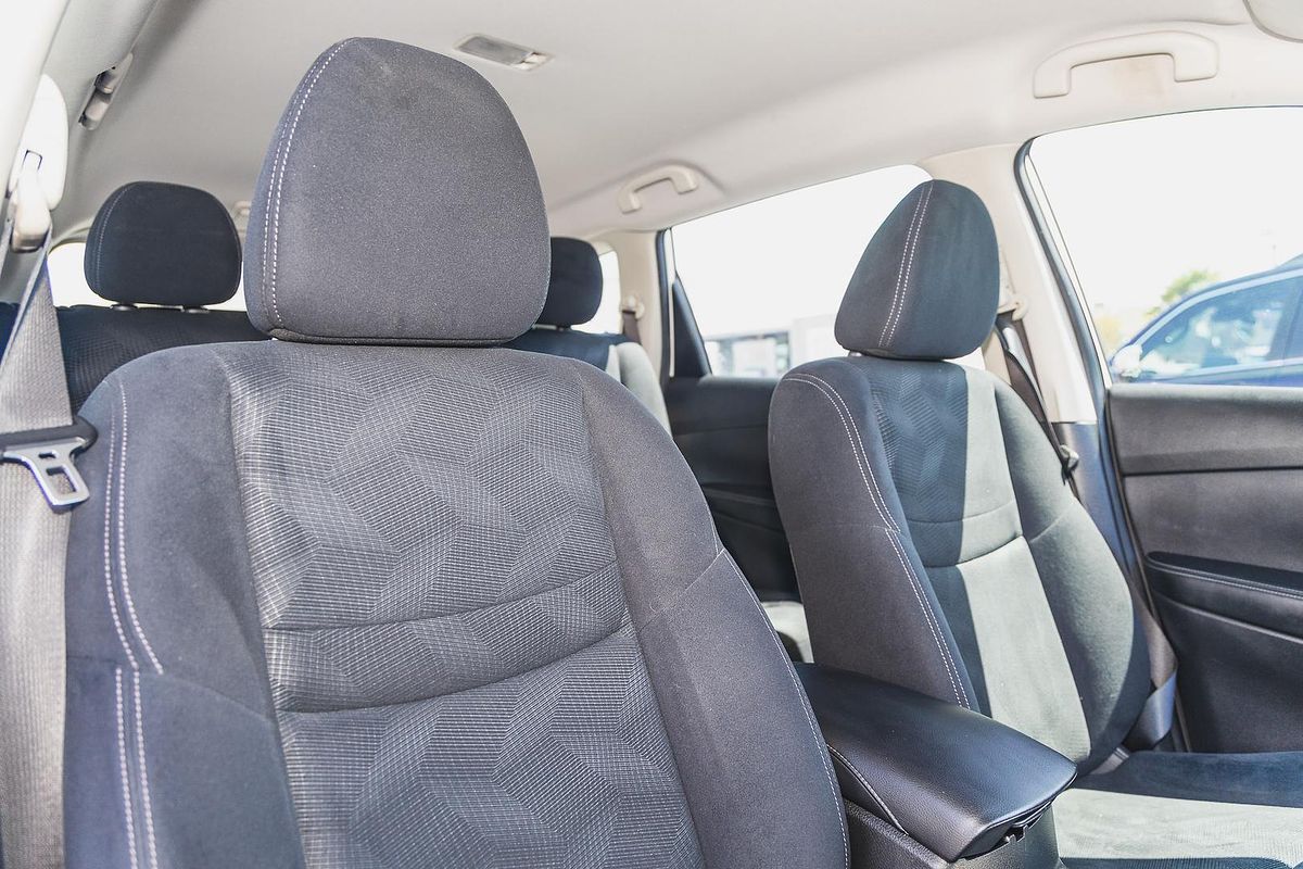 2016 Nissan X-TRAIL ST T32