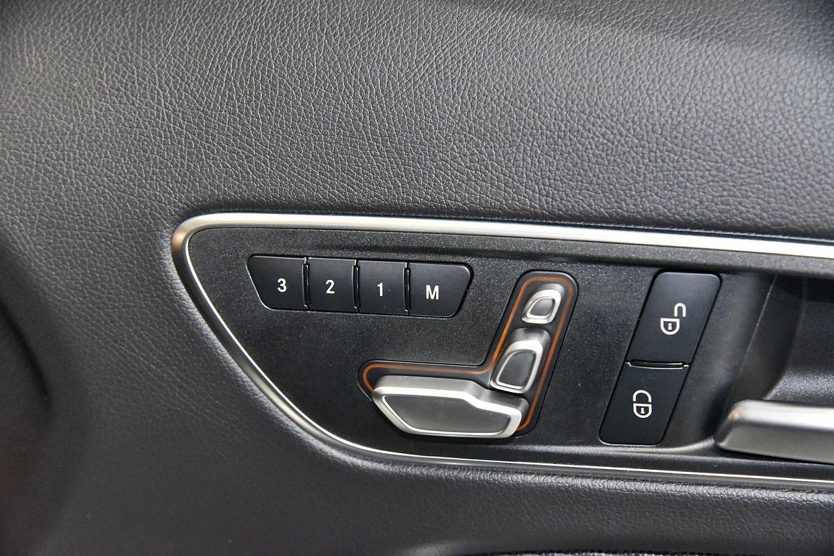 2019 Mercedes-Benz GLA-Class GLA180 X156