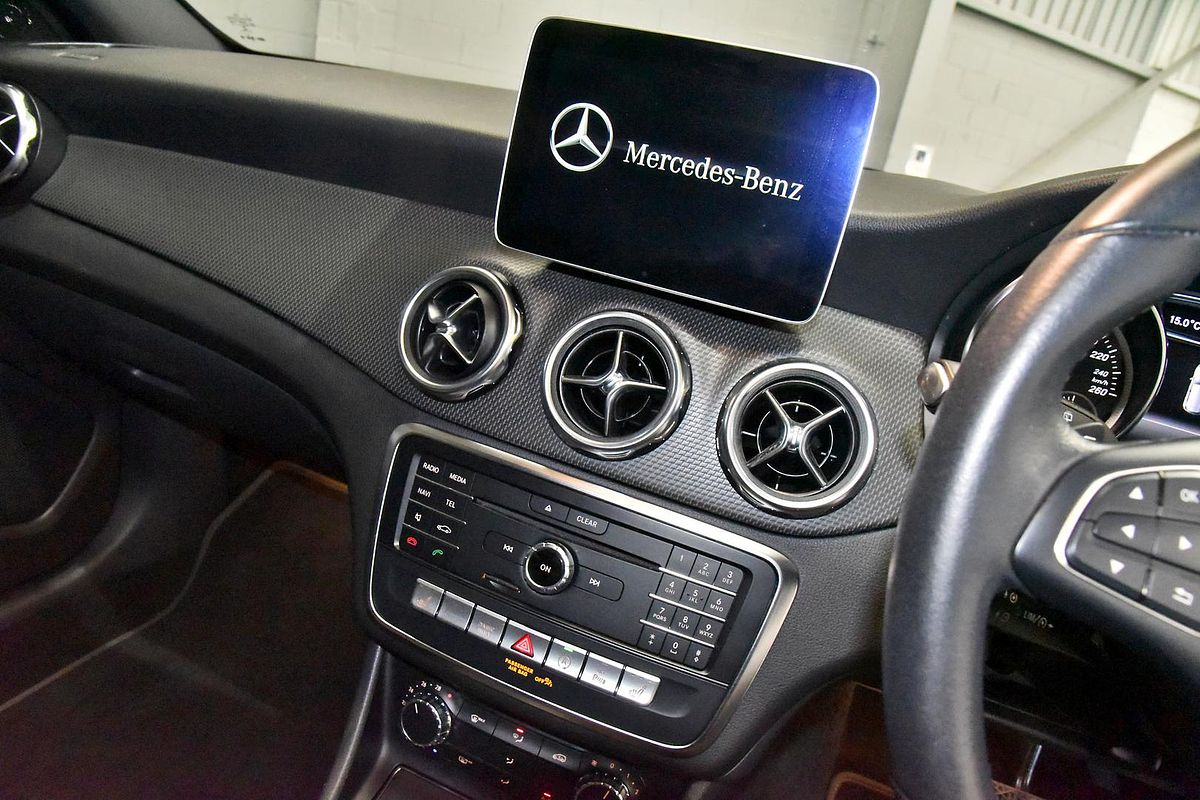 2019 Mercedes-Benz GLA-Class GLA180 X156