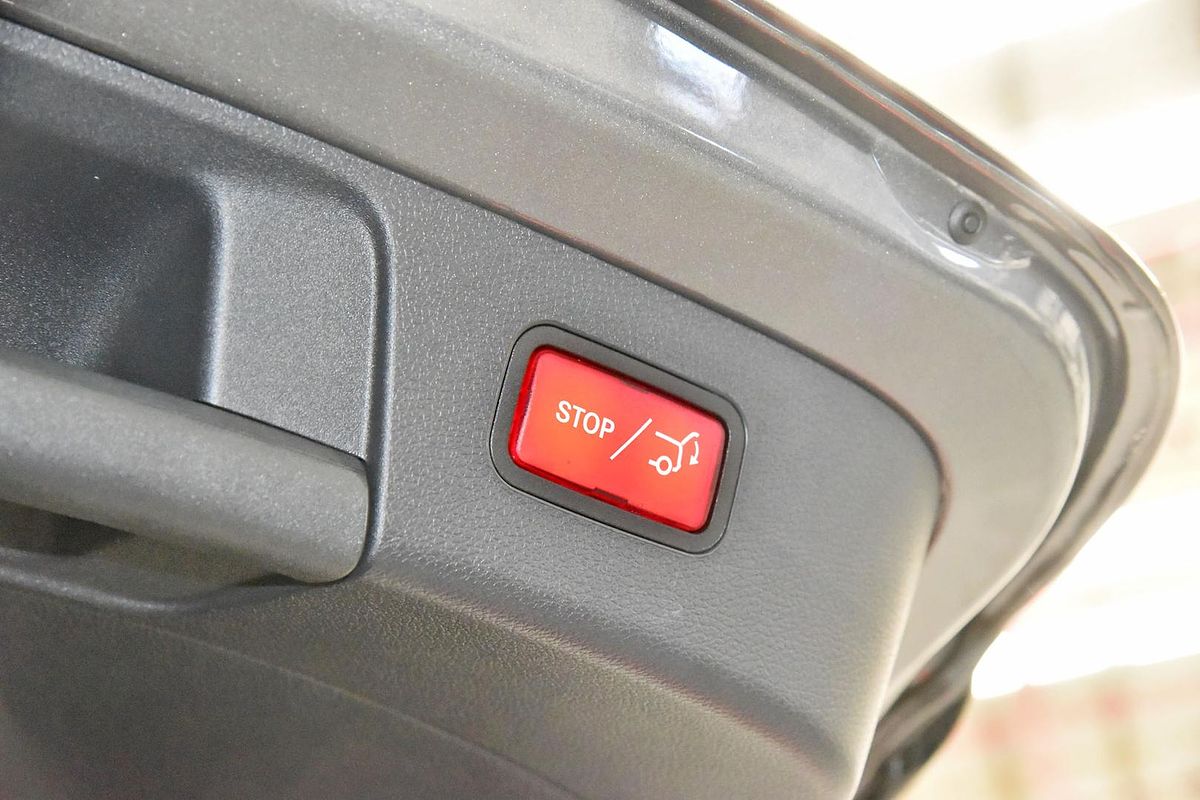 2019 Mercedes-Benz GLA-Class GLA180 X156