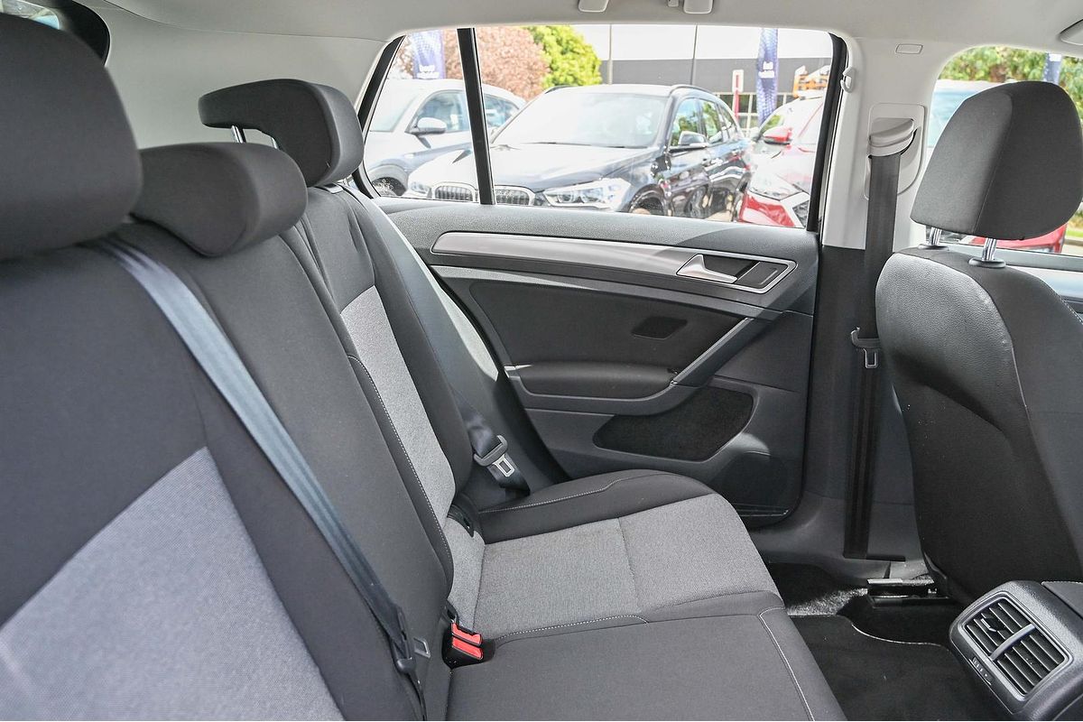 2017 Volkswagen Golf 92TSI Trendline 7