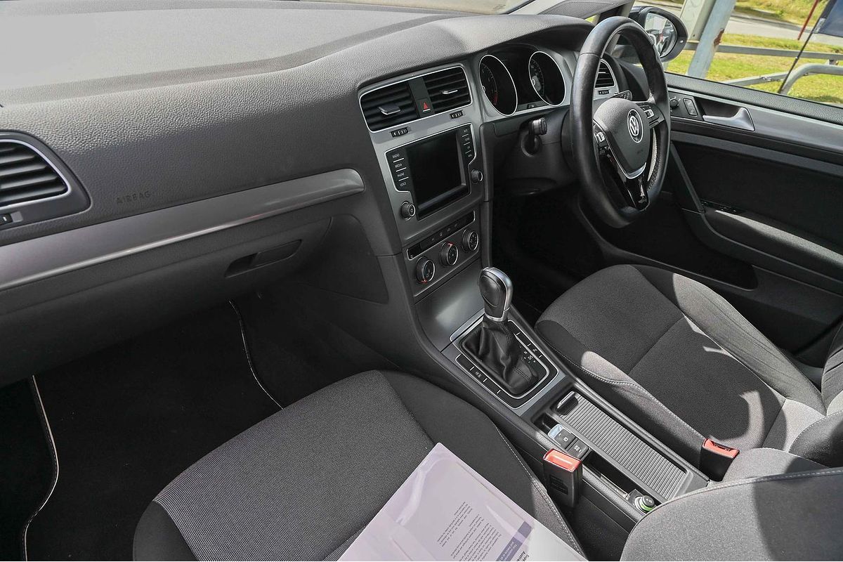 2017 Volkswagen Golf 92TSI Trendline 7