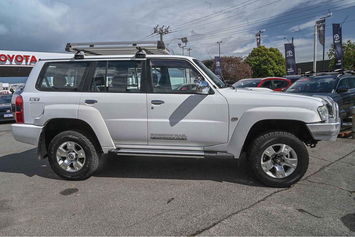 2011 Nissan Patrol ST GU 7