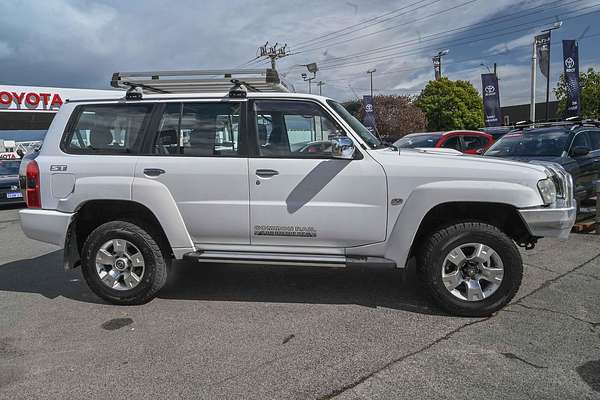 2011 Nissan Patrol ST GU 7