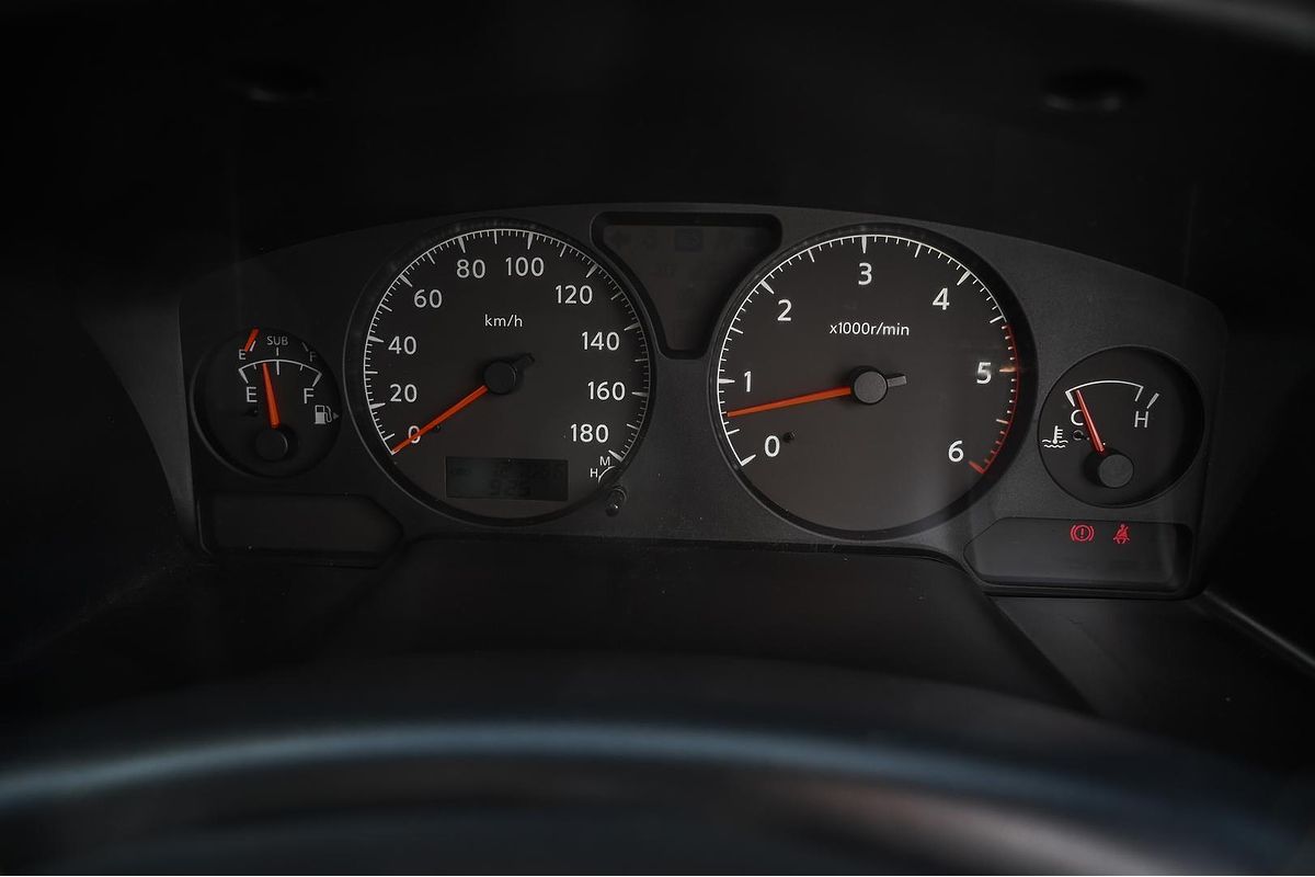 2011 Nissan Patrol ST GU 7