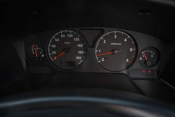 2011 Nissan Patrol ST GU 7
