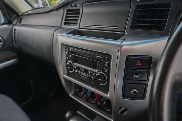 2011 Nissan Patrol ST GU 7