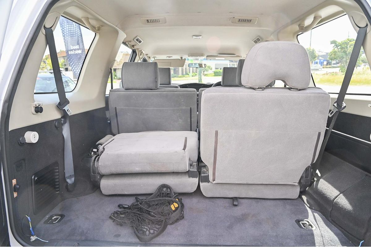 2011 Nissan Patrol ST GU 7