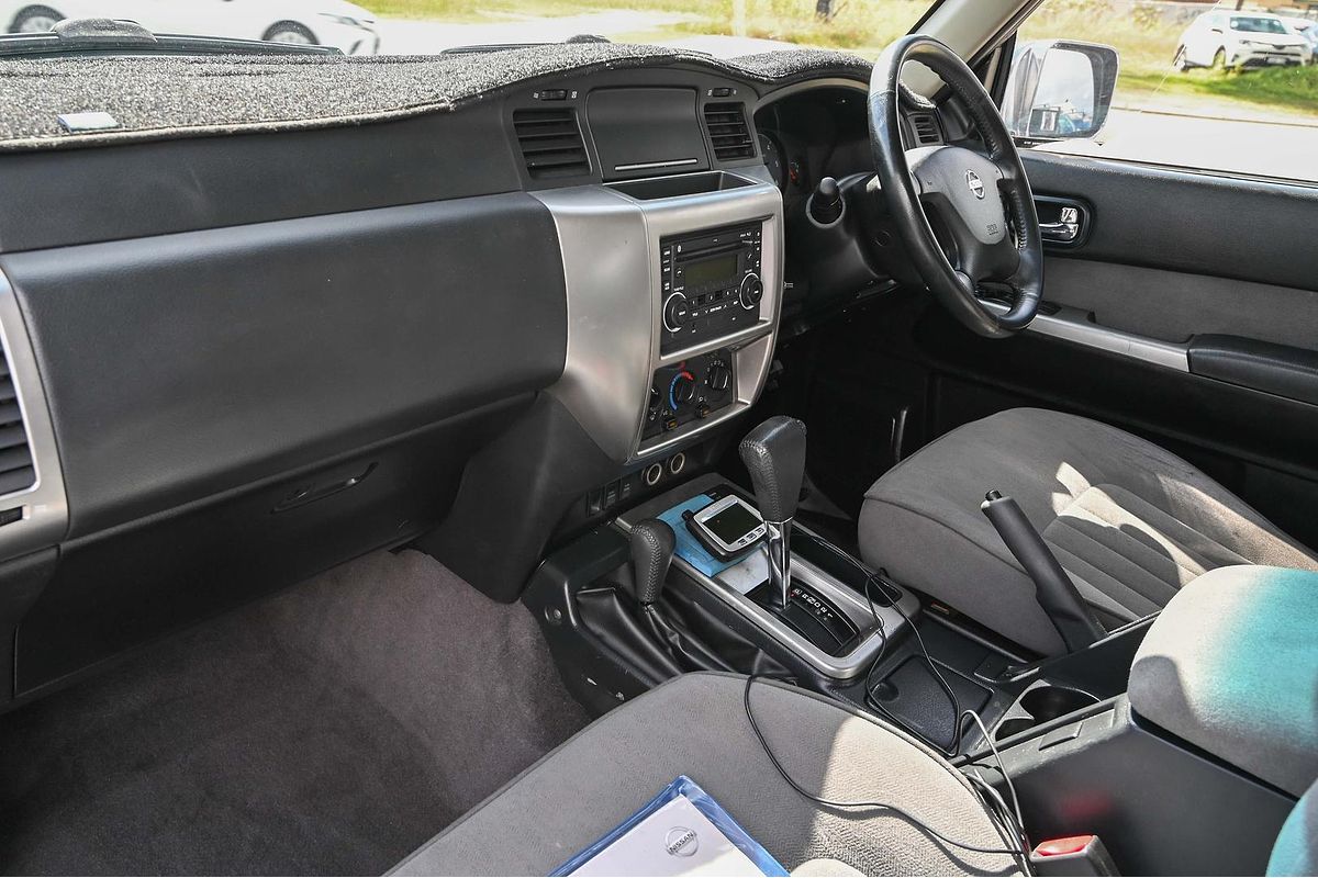 2011 Nissan Patrol ST GU 7