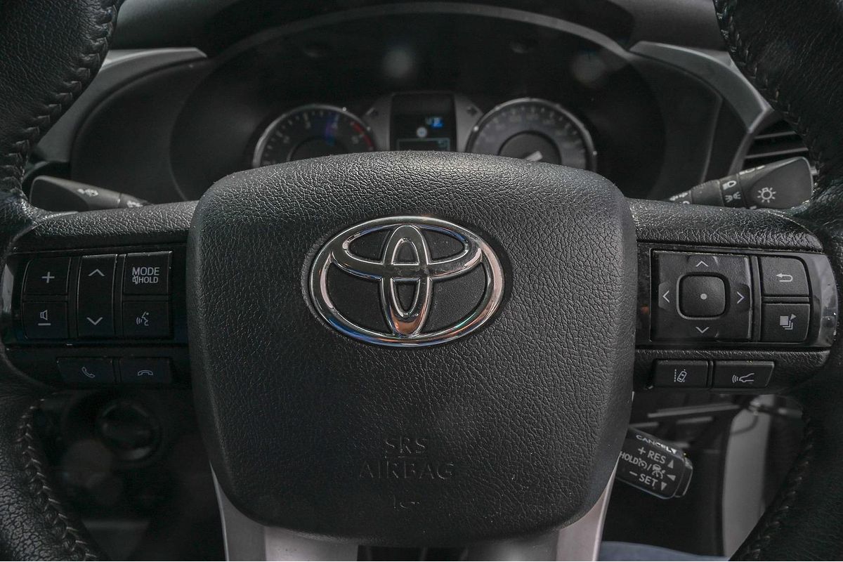 2022 Toyota Hilux SR5 GUN126R 4X4