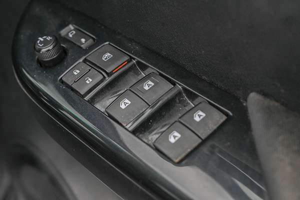 2022 Toyota Hilux SR5 GUN126R 4X4